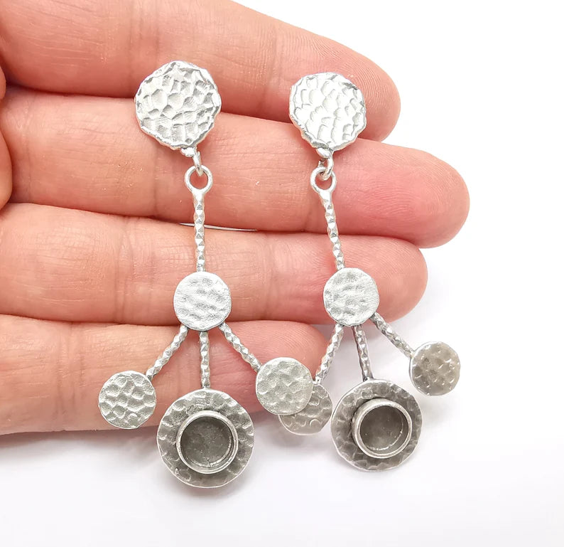 Hammered Earring Blank, Earring Dangle Base, Ear Settings Resin Bezel, Cabochon Mounting, Antique Silver Plated Brass (8mm blanks) G35436