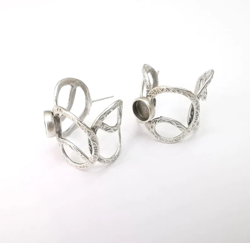 Earring Stud Base, Organic Shape Earring Blank, Ear Settings Resin Bezel, Cabochon Mounting, Antique Silver Plated Brass (8mm blanks) G35439