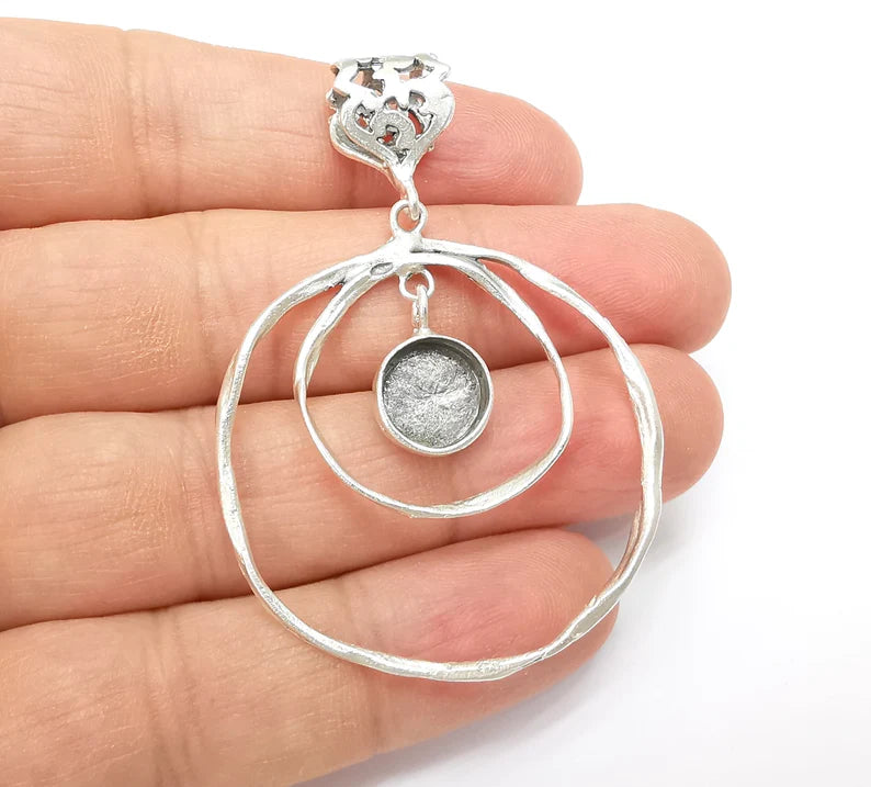 Circle Pendant Bezel, Cabochon Blank, Locket Pendant Base, inlay Mounting, Resin Necklace, Antique Silver Plated Brass 10mm blank G35447