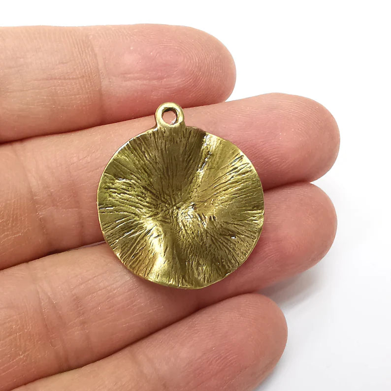 Wavy Circle Charms, Bronze Boho Charms, Rustic Charms, Earring Charms, Bronze Pendant, Necklace Parts, Antique Bronze Plated 30x27mm G35266