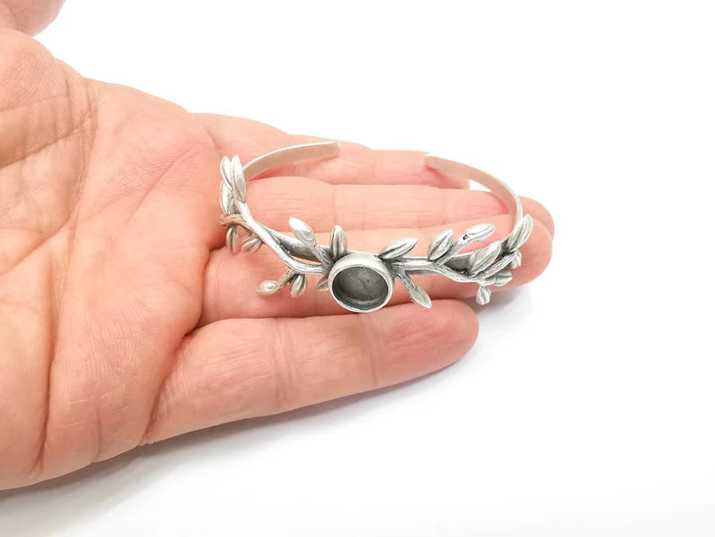 Leaf Bracelet, Leaf Branch Cuff, Ivy Bangle Bezel, Resin Blank, Wristband Cabochon Base, Adjustable Antique Silver Brass (10mm) G35273
