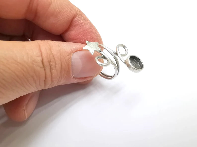 Star Wrap Ring Setting, Cabochon Blank, Resin Bezel, Wire Ring Mounting, Epoxy Frame Base, Adjustable Antique Silver Plated Brass 8mm G35274