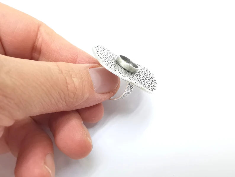 Perforated Wavy Disc Ring Setting, Cabochon Blank, Resin Bezel Mounting, Epoxy Frame, Adjustable Antique Silver Plated Brass 12mm G35286
