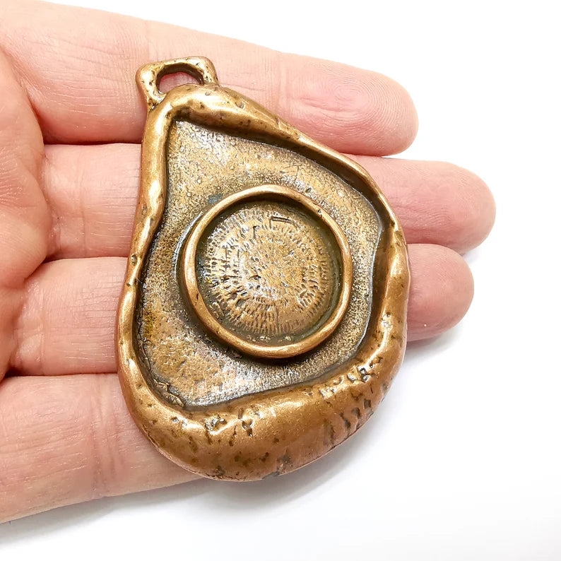 Copper Pendant Blank, Cabochon Bezel, Locket Pendant Base, inlay Mountings, Resin Necklace, Antique Copper Plated Metal (24mm blank) G35297