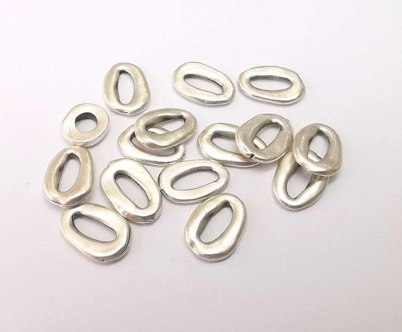 10 Organic Textured Connector, Oval Jewelry Parts, Silver Bracelet Component, Antique Silver Plated Metal Findings (13x8mm) G35485