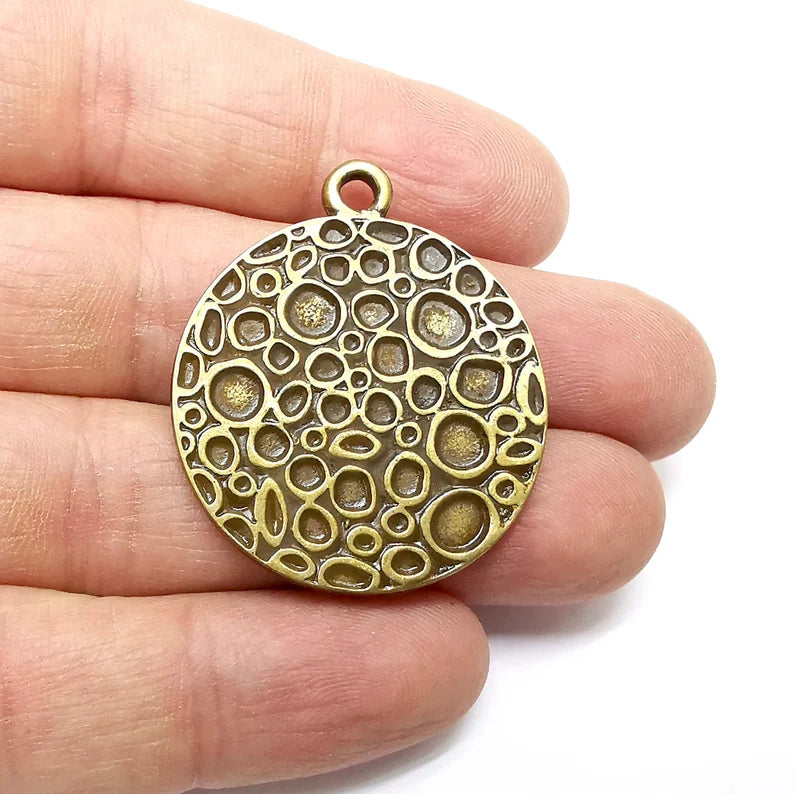 Bronze Medallion Charms, Locket Pendant, Mottled Charms, Earring Charms, Boho Charms, Crater charms, Antique Bronze Plated (40x33mm) G35326