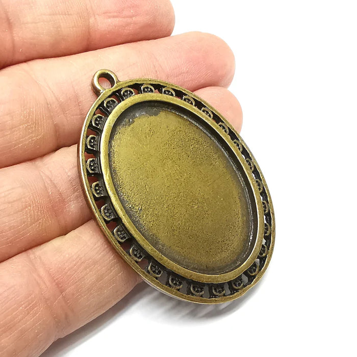 Bronze Pendant Blank, Cabochon Bezel, Oval Pendant Base, inlay Mountings, Resin Necklace, Antique Bronze Plated Metal 40x30mm blank G35327
