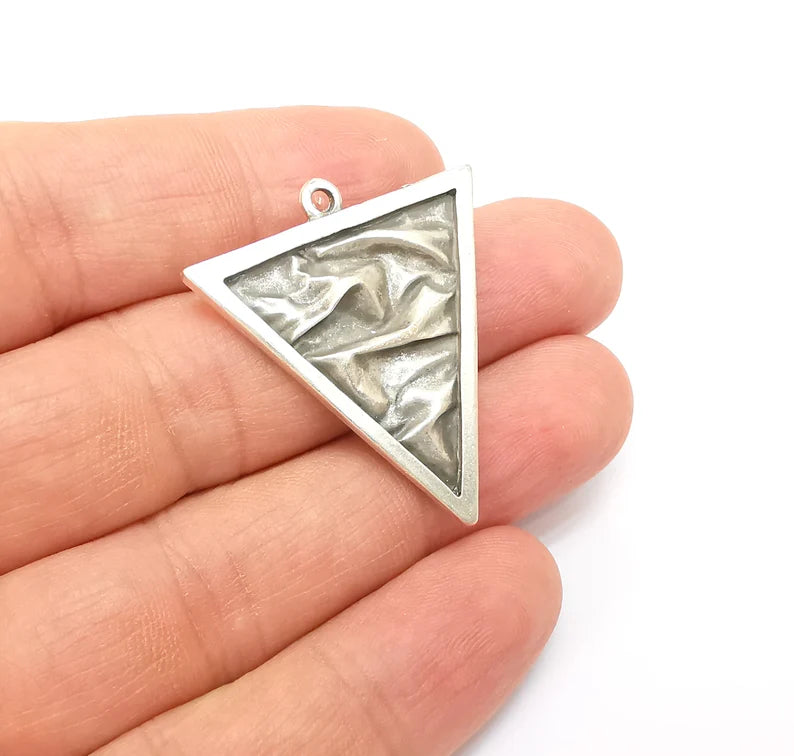 Silver Triangle Charms, Boho Charm, Rustic Charm, Earring Charm, Silver Pendant, Necklace Parts, Antique Silver Plated 37x32mm G35501