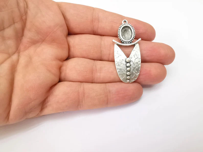 Silver Rustic Charms, Hammered Boho Charm, Ethnic Charm, Earring Charm, Silver Pendant, Necklace Parts, Antique Silver Plated 47x21mm G35512