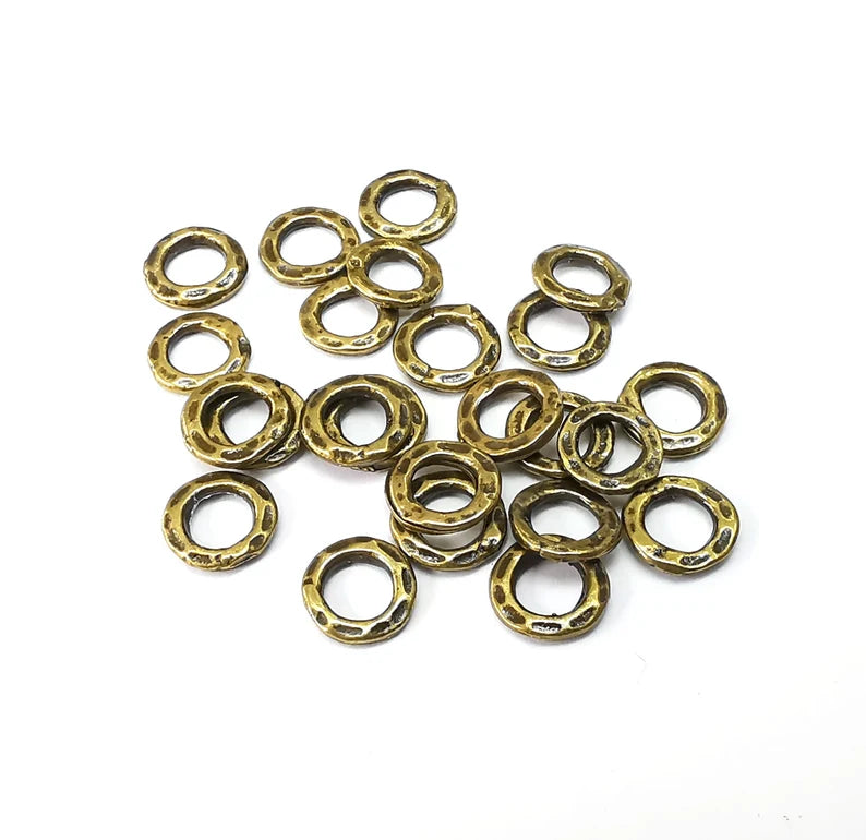 10 Circle Connector, Hammered Disc, Perforated Connector, Round Jewelry Parts, Bracelet Component, Antique Bronze Plated Metal 8mm G34031
