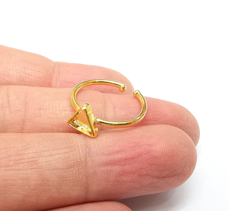 Gold Ring Setting, Cabochon Blank, Resin Bezel, Triangle Ring Mounting, Epoxy Frame Base, Adjustable Antique Gold Plated 5x5x5mm G35345