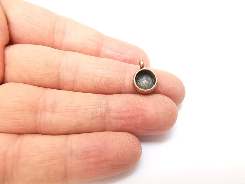 5 Copper Pendant Blank, Cabochon Bezel, Locket Pendant Base, inlay Mountings, Resin Necklace, Antique Copper Plated Metal (8mm blank) G35348