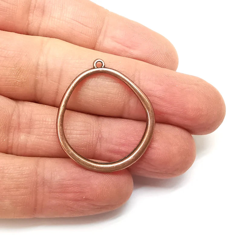2 Copper Hoops Charms, Baroque Charms, Ethnic Earring Charms, Copper Rustic Pendant, Necklace Parts, Antique Copper Plated 32x27mm G35390