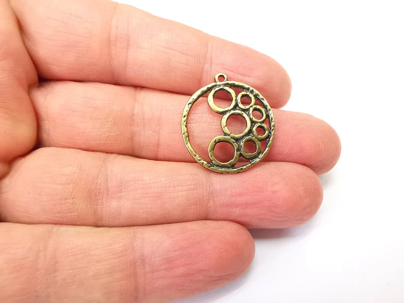 5 Bronze Circles Charms, Boho Charms, Dangle Charms, Earring Charms, Rustic Charms, Necklace Parts, Antique Bronze Plated (26x24mm) G35389