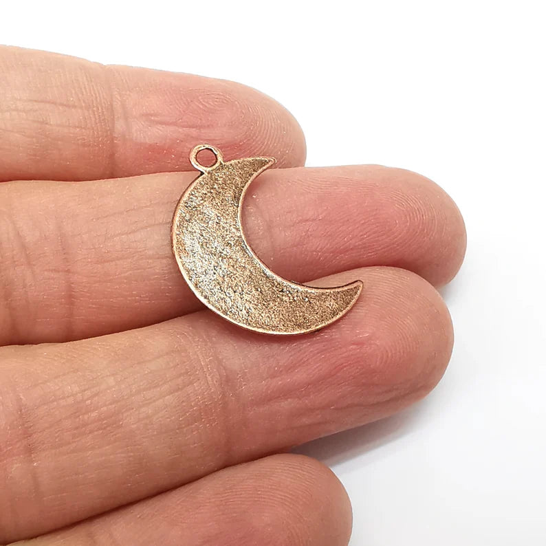 Copper Crescent Charms, Baroque Charms, Moon Earring Charms, Copper Rustic Pendant, Necklace Parts, Antique Copper Plated 26x18mm G35411
