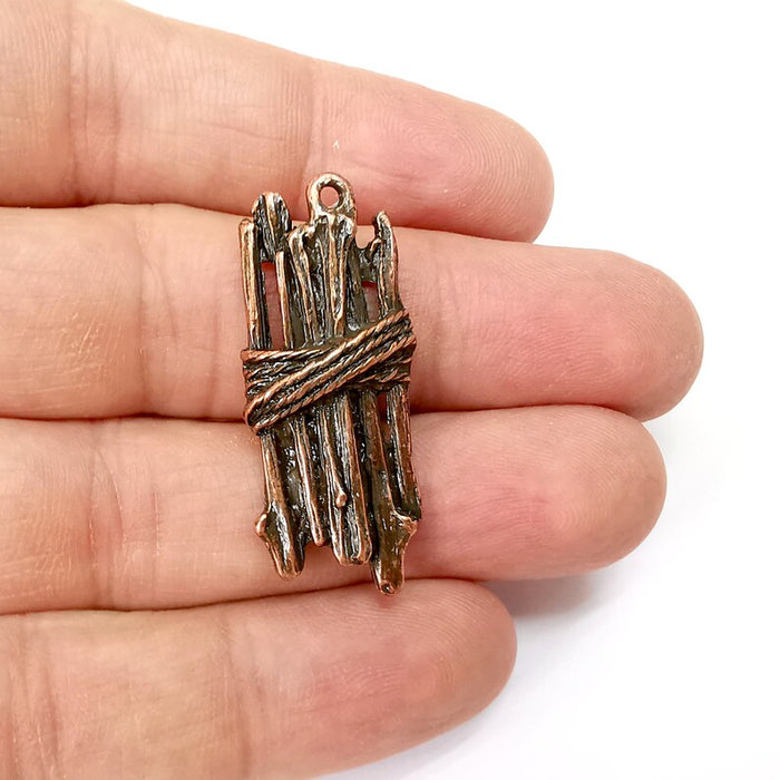 Copper Dangle Charms, Knot Charms, Rustic Charms, Earring Charms, Copper Pendant, Necklace Parts, Antique Copper Plated 38x16mm G35531