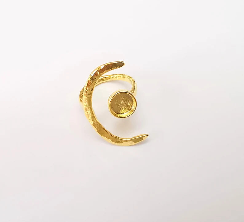 Gold Ring Crescent Setting, Moon Ring Blank, Resin Bezel, Celestial Ring Mounting, Epoxy Frame, Adjustable Antique Gold Plated 8mm G35568