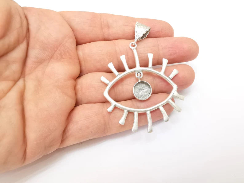 Eye Pendant Blank, Cabochon Bezel, Locket Pendant Base, inlay Mountings, Resin Necklace, Antique Silver Plated Brass (10mm blank) G35545
