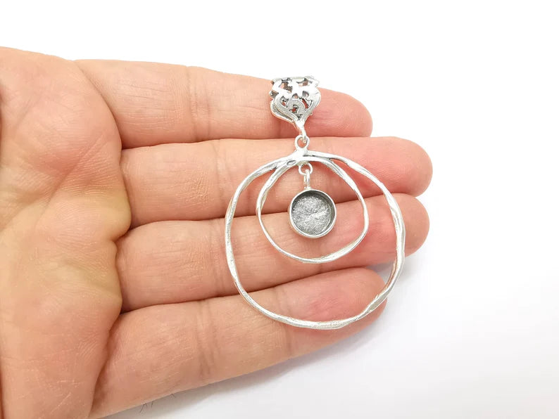 Circle Pendant Bezel, Cabochon Blank, Locket Pendant Base, inlay Mounting, Resin Necklace, Antique Silver Plated Brass 10mm blank G35447