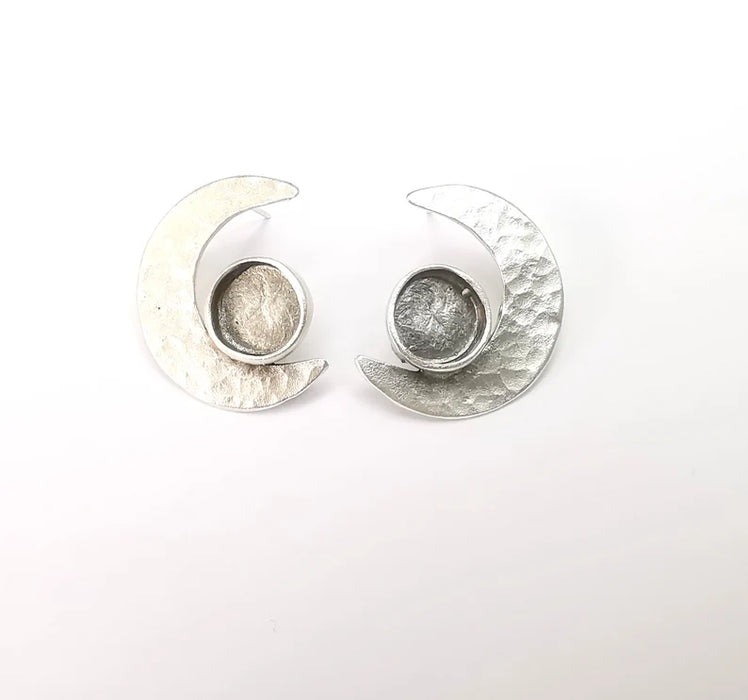 Moon Earring Base, Crescent Earring Blank, Ear Setting Resin Bezel, Cabochon Mounting, Antique Silver Plated Brass (10mm blanks) G35450