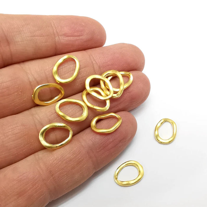 Organic Oval Circle Connector, Wavy Gold Plated Charms, Jewelry Parts, Hammered Bracelet Component, Gold Plated Findings (13x10mm) G35459