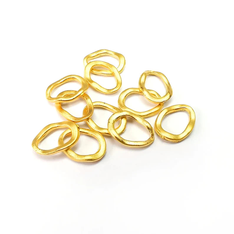 Organic Oval Circle Connector, Wavy Gold Plated Charms, Jewelry Parts, Hammered Bracelet Component, Gold Plated Findings (13x10mm) G35459