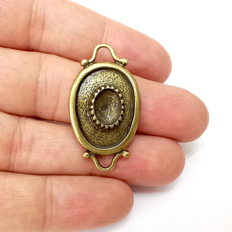 Bronze Dangle Charms Blank, Earring Charms Base, Cabochon Bezel, inlay Mounting, Resin Necklace, Antique Bronze Plated Brass 39x22mm G35576