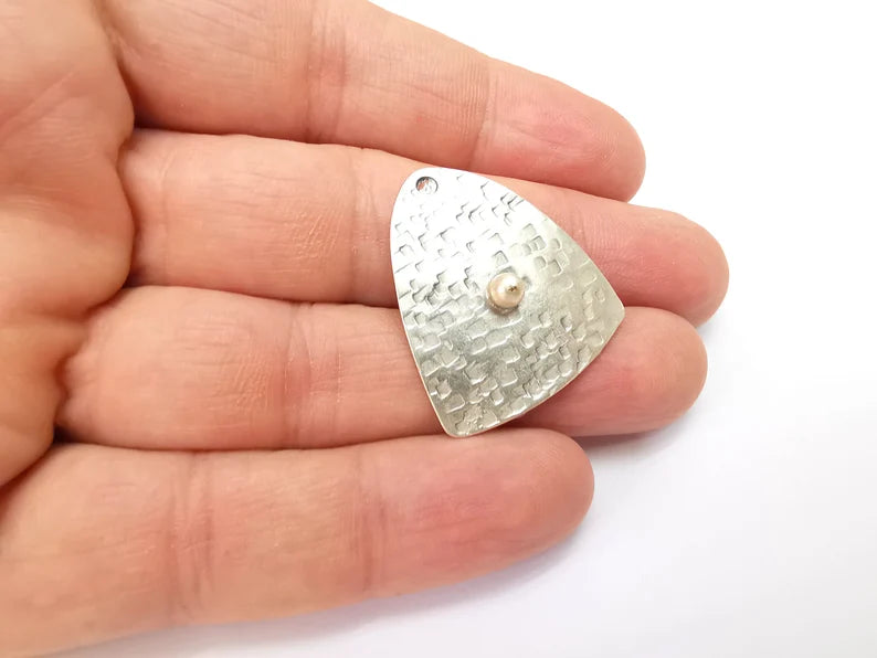 Silver Dangle Charms, Hammered Boho Charm, Rustic Charm, Earring Charm, Silver Pendant, Necklace Parts, Antique Silver Plated 31x28mm G35494