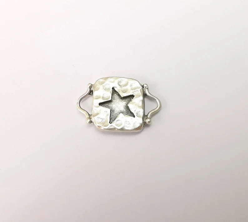 2 Silver Star Connector, Silver Jewelry Parts, Silver Bracelet Component, Antique Silver Finding, Antique Silver Plated Metal (28x19mm) G35498
