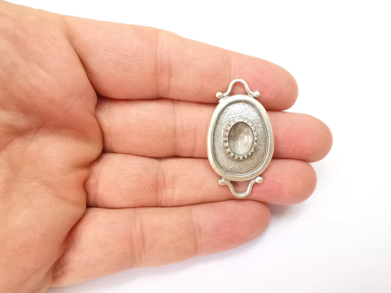 Silver Dangle Charms Blank, Earring Charms Base, Cabochon Bezel, inlay Mounting, Resin Necklace, Antique Silver Plated Brass 39x22mm G35503