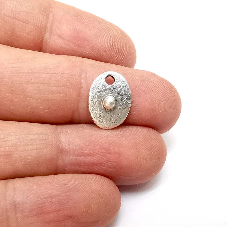 5 Silver Oval Charms, Boho Charms, Rustic Charms, Earring Charms, Silver Pendant, Necklace Parts, Antique Silver Plated 14x10mm G35608