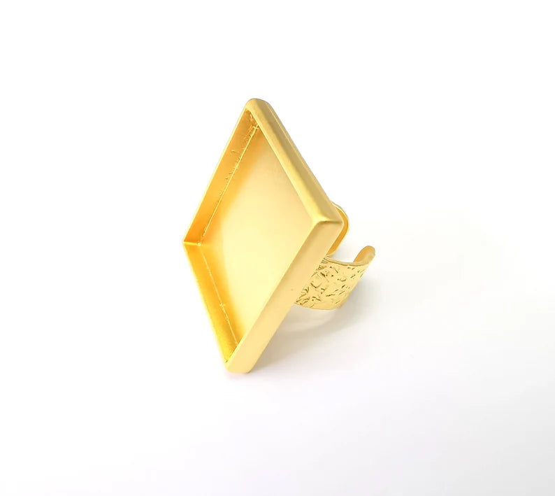 Gold Ring Blank Setting, Cabochon Blank, Resin Bezel, Square Ring Mounting, Epoxy Frame Base, Adjustable Gold Plated 30x30mm G35621