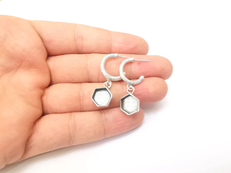 Earring Stud Base, HexagonEarring Blank, Ear Settings Resin Bezel, Cabochon Mounting, Antique Silver Plated Brass (10mm blanks) G35623