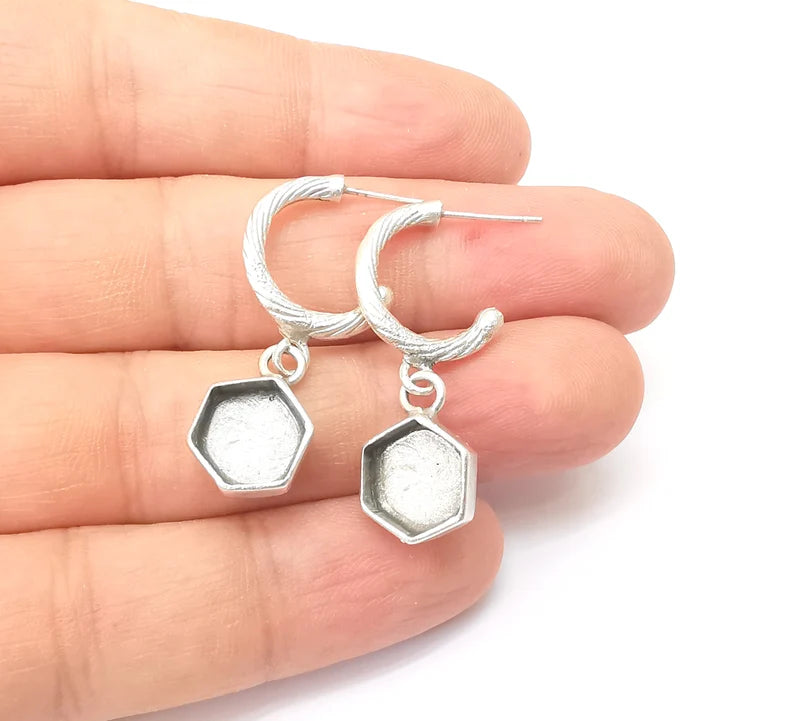 Earring Stud Base, HexagonEarring Blank, Ear Settings Resin Bezel, Cabochon Mounting, Antique Silver Plated Brass (10mm blanks) G35623