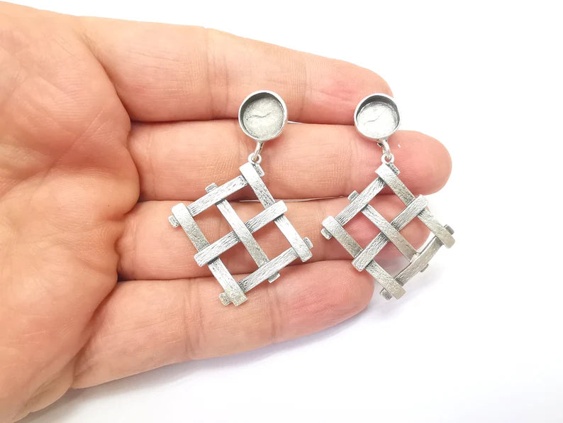 Square Earring Base, Dangle Resin Earring Blank, Ear Settings Bezel, Cabochon Mountings, Antique Silver Plated Brass (10mm blanks) G35624