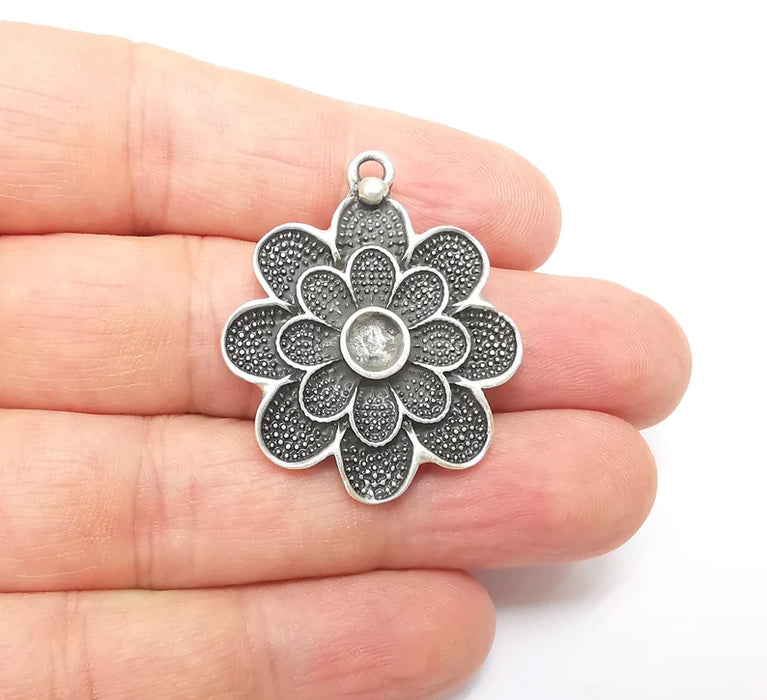 Flower Charms, Dangle Flower Charms, Floral Charms, Pendant Component, Earring Charms, Necklace Parts, Antique Silver Plated 37x31mm G35630