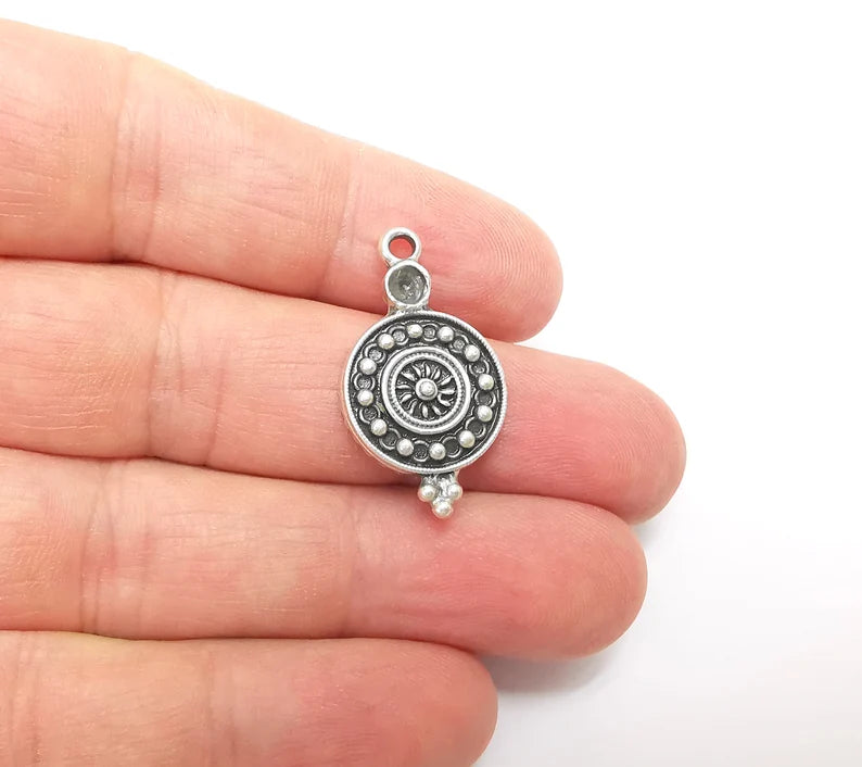 5 Silver Charms, Boho Charms, Earring Charms, Silver Pendant, Ethnic Rustic Charms, Necklace Parts, Antique Silver Plated 29x16mm G35631