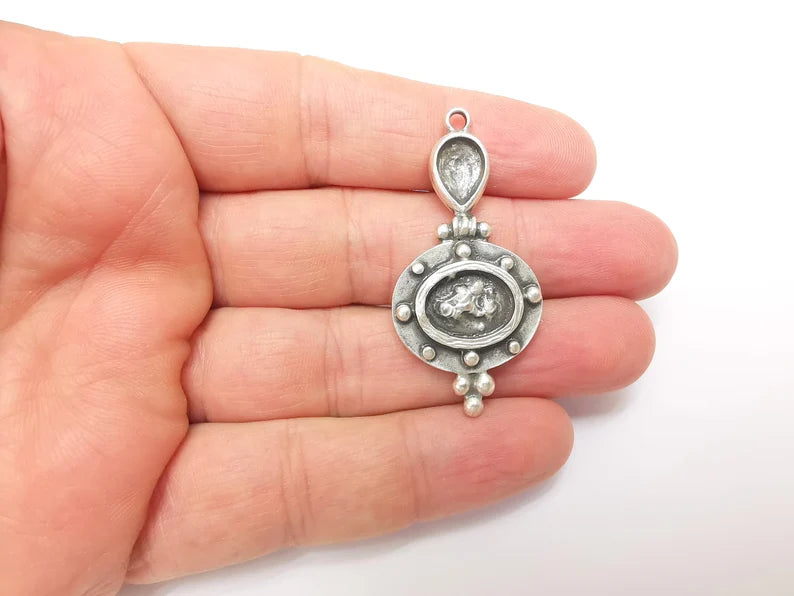 5 Silver Charms, Boho Charms, Earring Charms, Silver Pendant, Ethnic Rustic Charms, Necklace Parts, Antique Silver Plated 29x16mm G35635