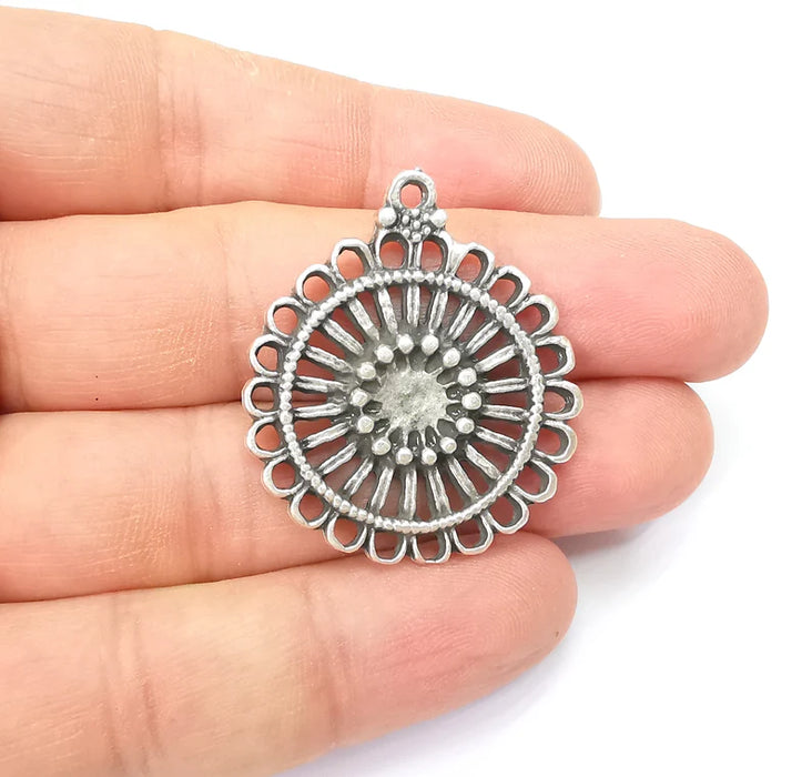 Silver Charms, Boho Charms, Earring Charms, Silver Pendant, Ethnic Rustic Charms, Necklace Parts, Antique Silver Plated 38x33mm G35649