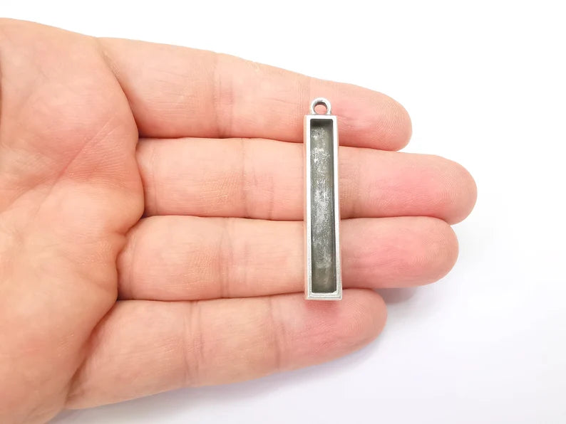 Long Rectangle Blank, Resin Kit, Charm Frame, Pendant Bezel, Earring Base, Cabochon inlay Mountings, Antique Silver Plated 40x5mm G35650