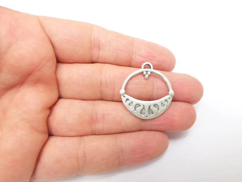 2 Silver Charms, Boho Charms, Earring Charms, Silver Pendant, Ethnic Rustic Charms, Necklace Parts, Antique Silver Plated 29x28mm G35660