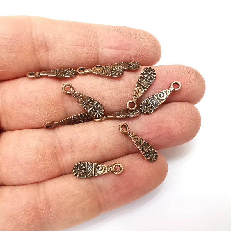 10 Flower Drop Charms, Small Charms, Earring Charms, Copper Pendant, Necklace Pendant, Antique Copper Plated Metal 18x6mm G35536