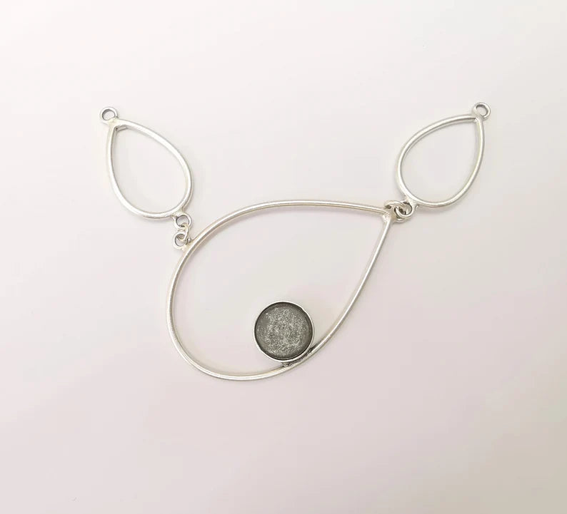 Drop Collar Pendant Bezel, Cabochon Blank, Locket Pendant Base, inlay Mounting, Resin Necklace, Antique Silver Plated Brass 130x46mm G35675