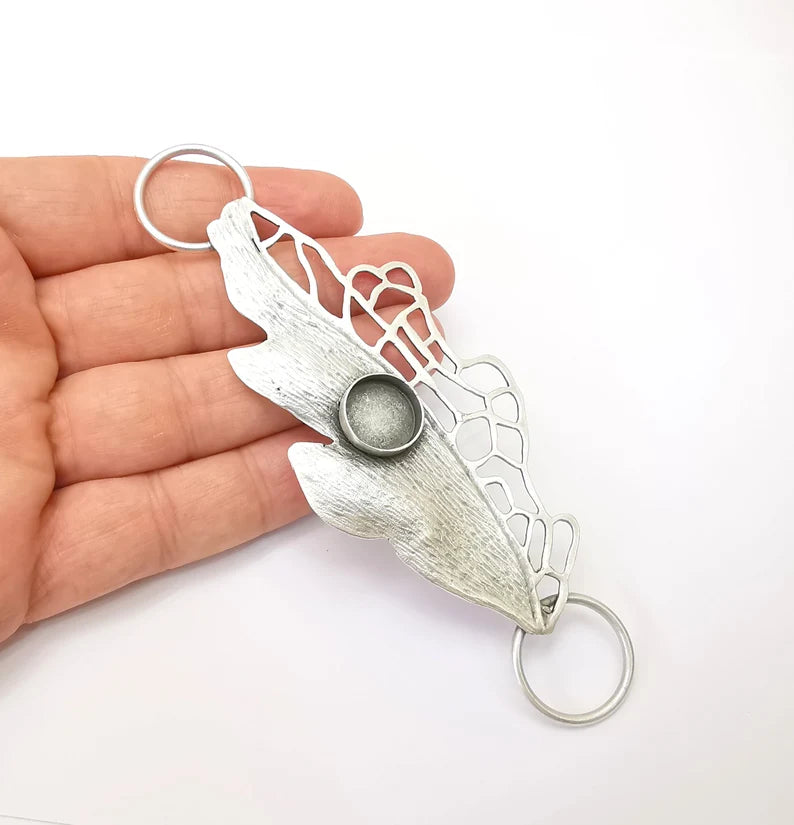 Large Leaf Collar Pendant Connector, Cabochon Blank, Locket Pendant Base, Resin Necklace, Antique Silver Plated Brass 131x48mm G35678