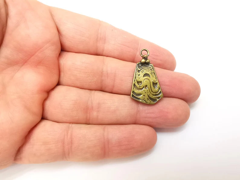 2 Bronze Dangle Charms, Hammered Boho Charm, Rustic Charm, Earring Charm, Bronze Pendant, Necklace Parts, Antique Bronze Plated 30x17mm G35684