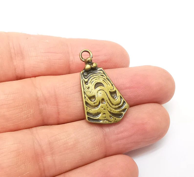 2 Bronze Dangle Charms, Hammered Boho Charm, Rustic Charm, Earring Charm, Bronze Pendant, Necklace Parts, Antique Bronze Plated 30x17mm G35684
