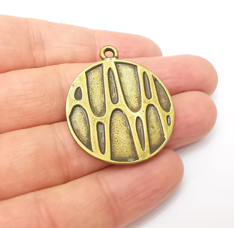 Bronze Pendant, Bronze Charms, Earring Charms, Dangle Pendant, Locket Pendant, Necklace Pendant, Antique Bronze Plated Metal 39x32mm G35686