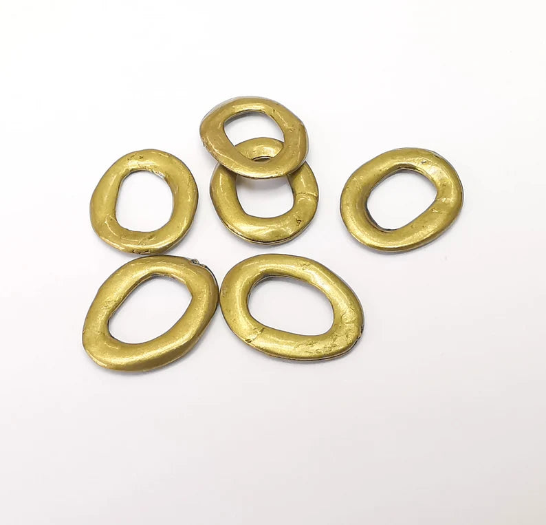 5 Bronze Oval Circle, Bracelet Connector, Organic Shape Circle, Large Hole Beads, Necklace Parts, Antique Bronze Plated Metal 17x13mm G35689