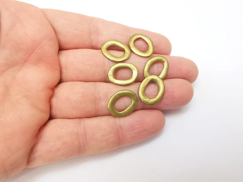 5 Bronze Oval Circle, Bracelet Connector, Organic Shape Circle, Large Hole Beads, Necklace Parts, Antique Bronze Plated Metal 17x13mm G35689