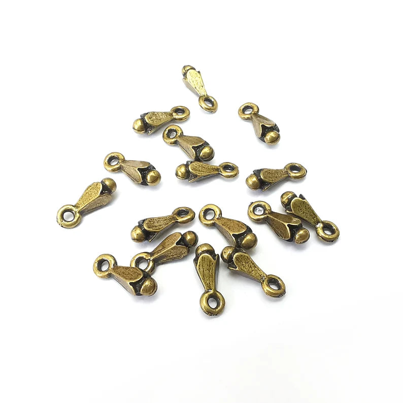 10 Spike Charms, Small Charms, Earring Charms, Bronze Pendant, Necklace Pendant, Antique Bronze Plated Metal 13x4mm G35694